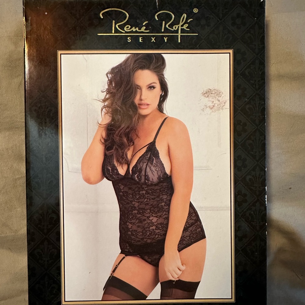 Brand New Plus Size Lace Garter Chemise Set (2pc set)